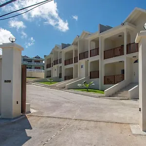Luxury 2br Facing W/pool #3 Montego Bay